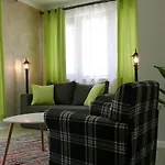 Shahbazian House Апартаменты
