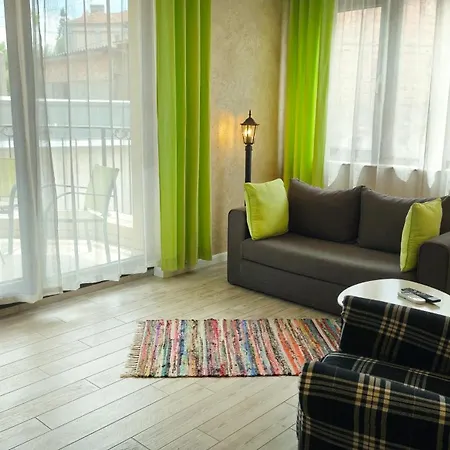Apartment Shahbazian House *