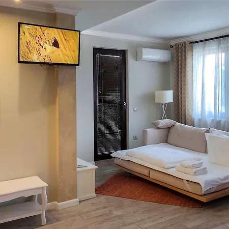 Shahbazian House Apartment *