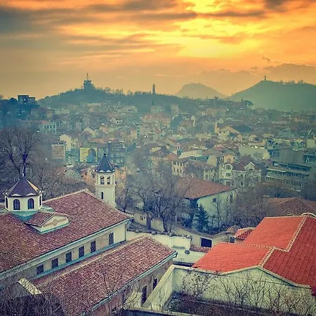 Shahbazian House Apartment *