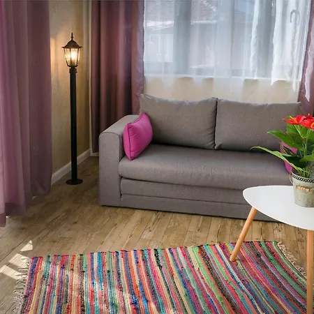 Apartment Shahbazian House *