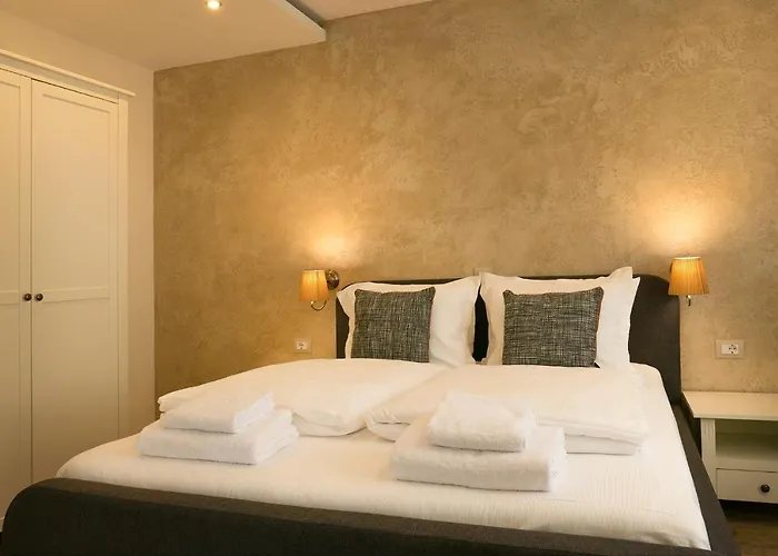 Shahbazian House * 普罗夫迪夫